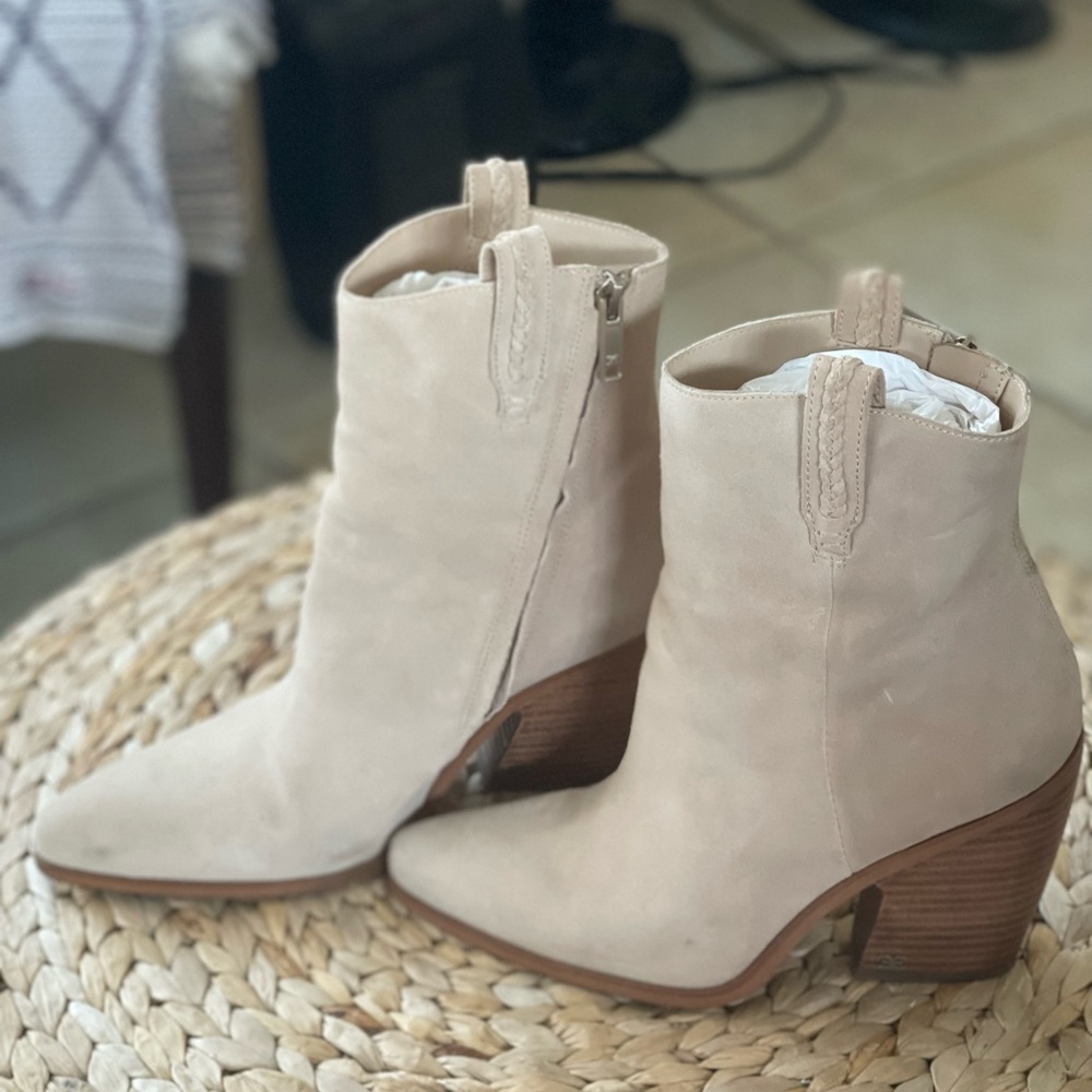 Sexy Sam Edelman Sesame Suede Ankle Boots Beautiful Braid Accent Wood Block heel